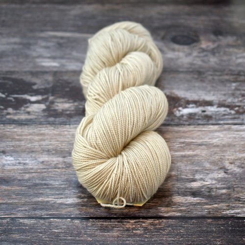 Vivacious 4ply 636 Oatmeal