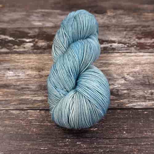 Vivacious 4ply 625 Shoreline